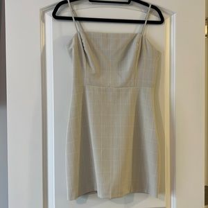 Wilfred mini dress! Size 4, great condition!